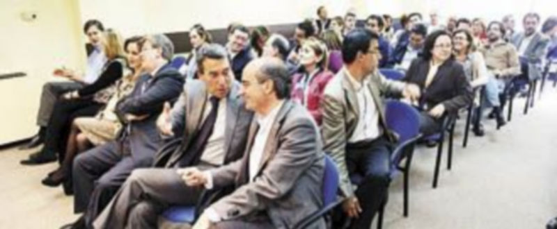 (De i. a d.) Alfonso Fernández Mañueco