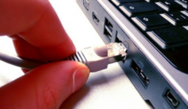 Las empresas se suman cada vez más a tener su página web para ofrecer contenidos a sus usuarios. / Europa Press