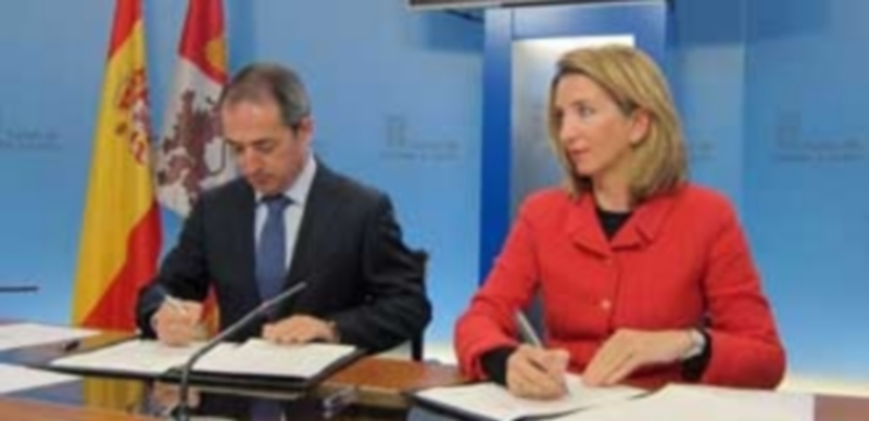 Las familias vulnerables dispondrán de una tarjeta prepago de alimentos 1 La Consejera de Familia e Igualdad de Oportunidades