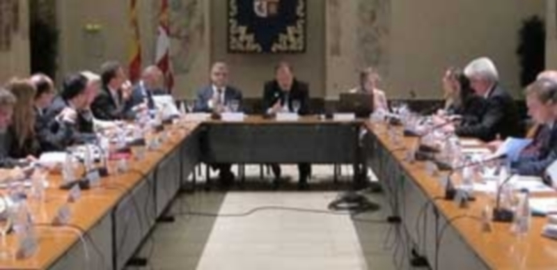 Junta y Universidades trabajan para crear el nuevo mapa de titulaciones 1 El consejero de Educación se reunió ayer en un grupo de trabajo con los rectores de las universidades de la región. / E.P.