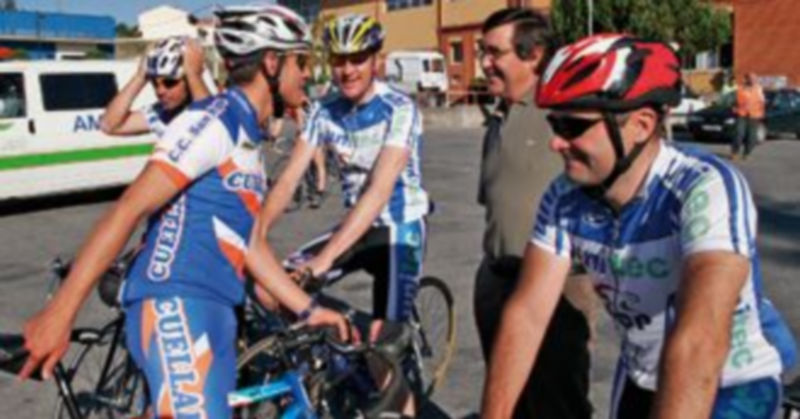 El cuellarano Pipe Gómez da nombre a la prueba y es habitual participante en la misma (centro). / Gabriel Gómez