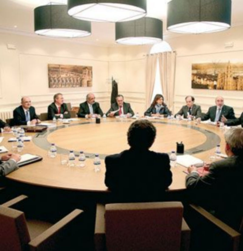 Imagen de archivo de una de las reuniones de la Federación de las Cajas. / ICAL