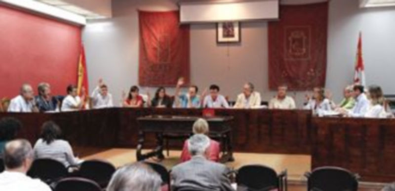 El equipo de Gobierno del Partido Popular sacó adelante con sus votos el presupuesto de 2012. / Gabriel Gómez