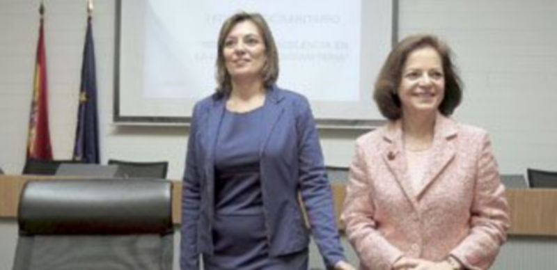 El modelo de atención a mayores atrae a profesionales de 14 países 1 La consejera de Familia e Igualdad de Oportunidades