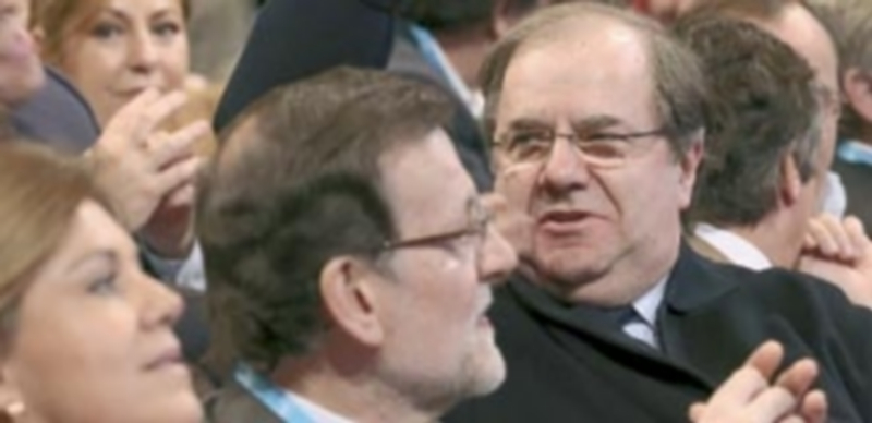 Herrera anima a acometer las reformas para acercar el PP a los ciudadanos 1 Herrera saluda al público