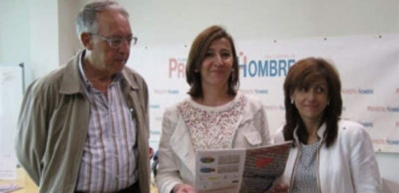 La rehabilitación del drogodependiente “no vale para nada sin una inserción” 1 Los representantes de la organización Proyecto Hombre. / EP