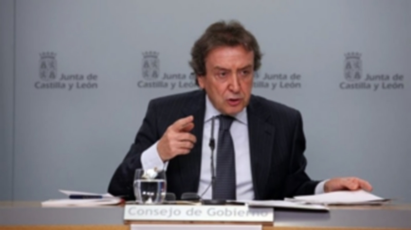 La Junta trabaja con el Gobierno para cumplir con el déficit previsto 1 El portavoz de la Junta de Castilla y León