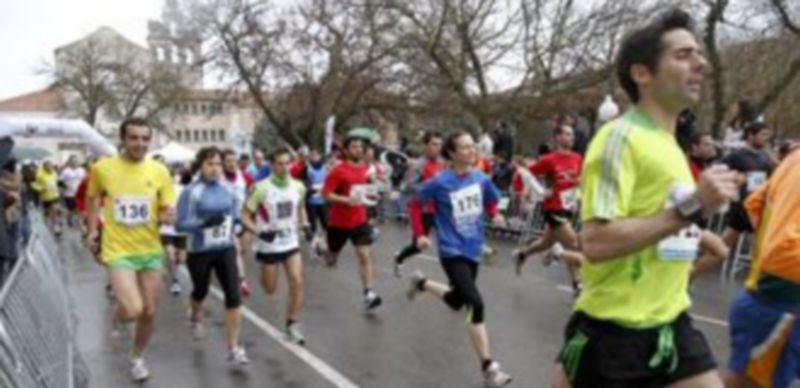 La carrera tiene su salida y meta en los Paseos de San Francisco. / Gabriel Gómez