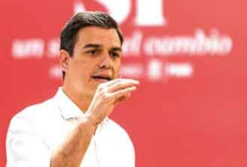 Sánchez reclama el voto al PSOE para lograr un cambio sin intermediarios 1 Pedro Sánchez durante su intervención en el mitin de Palma de Mallorca. / Efe