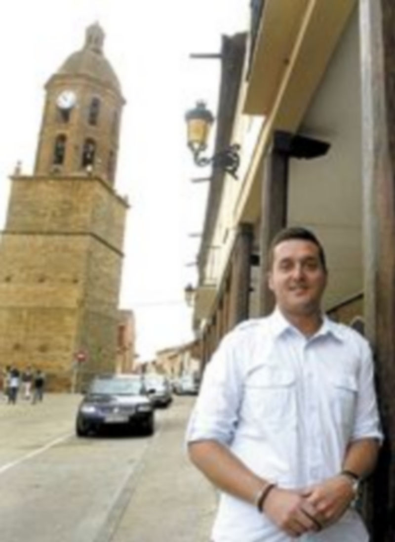 El alcalde de Mayorga