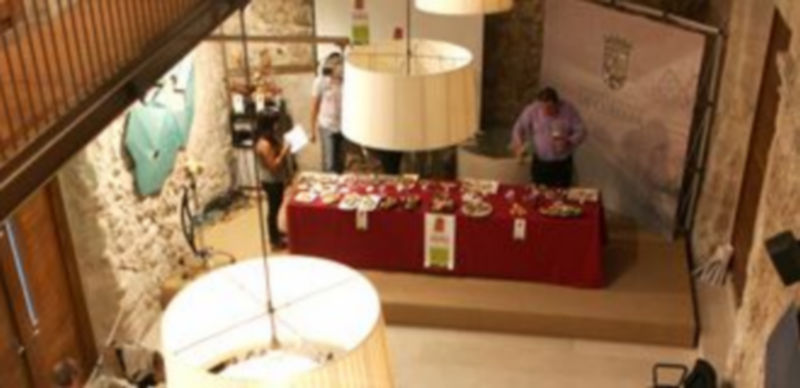 Asistentes a la asamblea de concejales que aprobó el proyecto de estatutos de la mancomunidad. / Gabriel Gómez.