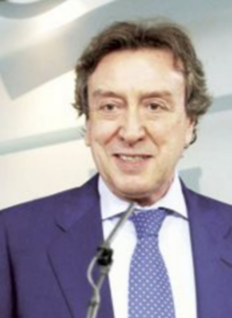 De Santiago-Juárez explica los acuerdos del Consejo de Gobierno. / M. Chacón (Ical)