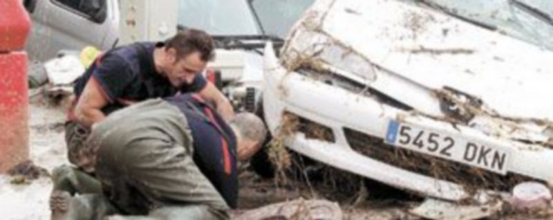 Durante toda la jornada de ayer continuaron los trabajos de limpieza y salvamento