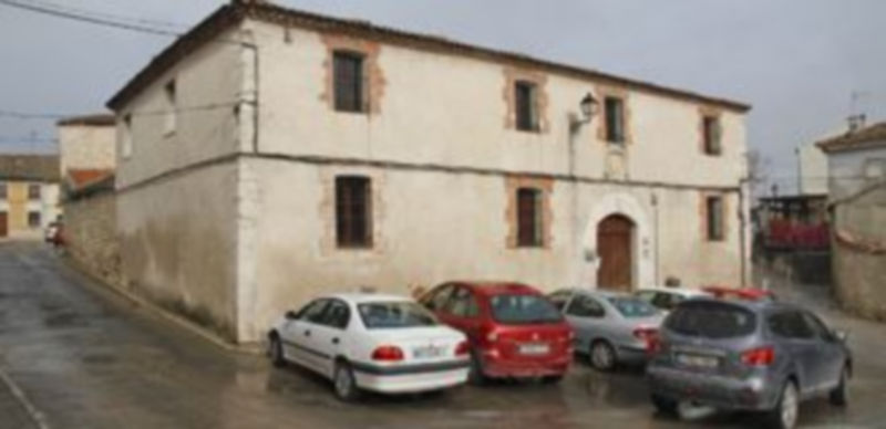 El Centro de Educación de Adultos se encuentra ubicado en el antiguo Estudio de Gramática. / Gabriel Gómez