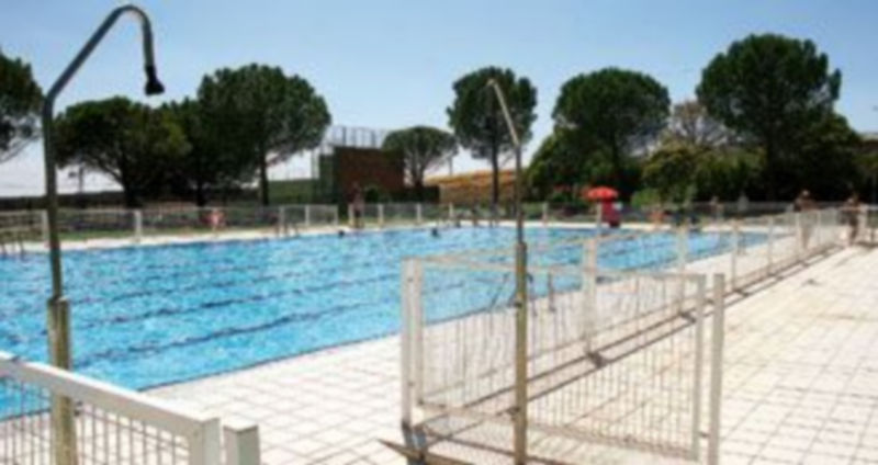 Instalaciones de la piscina de verano del municipio./GABRIEL GÓMEZ