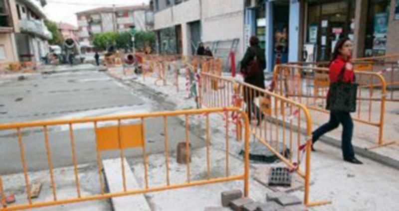 Estado actual de las obras de acondicionamiento de la calle Resina. / Gabriel Gómez