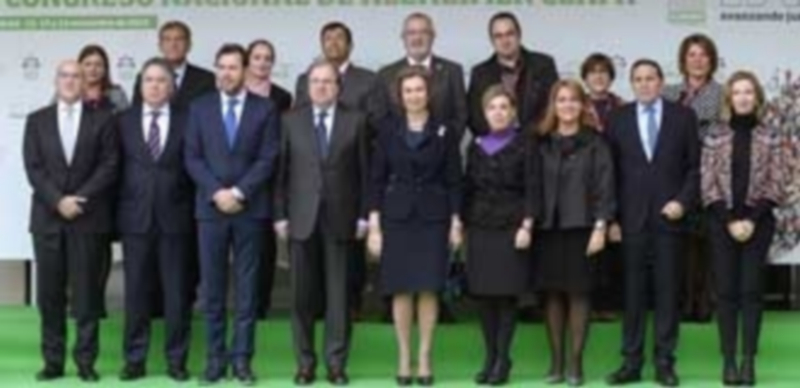 Doña Sofía mantiene la esperanza en la investigación del Alzheimer 1 La reina Sofía y el presidente de la Junta de Castilla y León