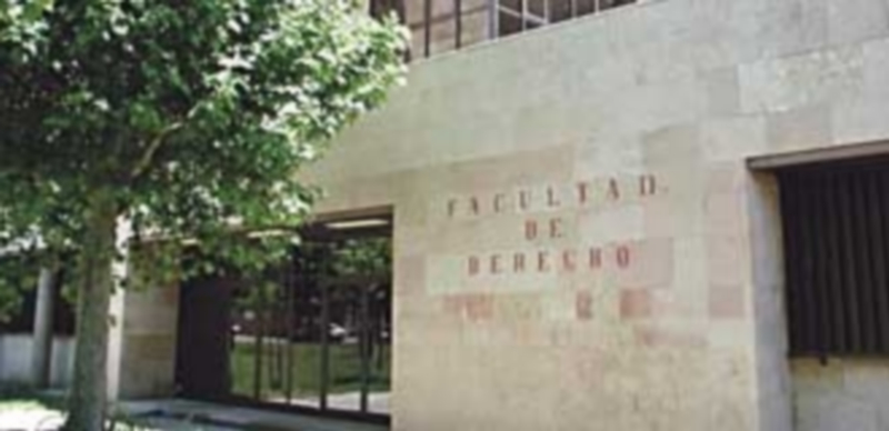 Las solicitudes pueden realizarse hasta el 9 de diciembre en el Portal de Educación o en la sede electrónica de la Junta. / E. P.