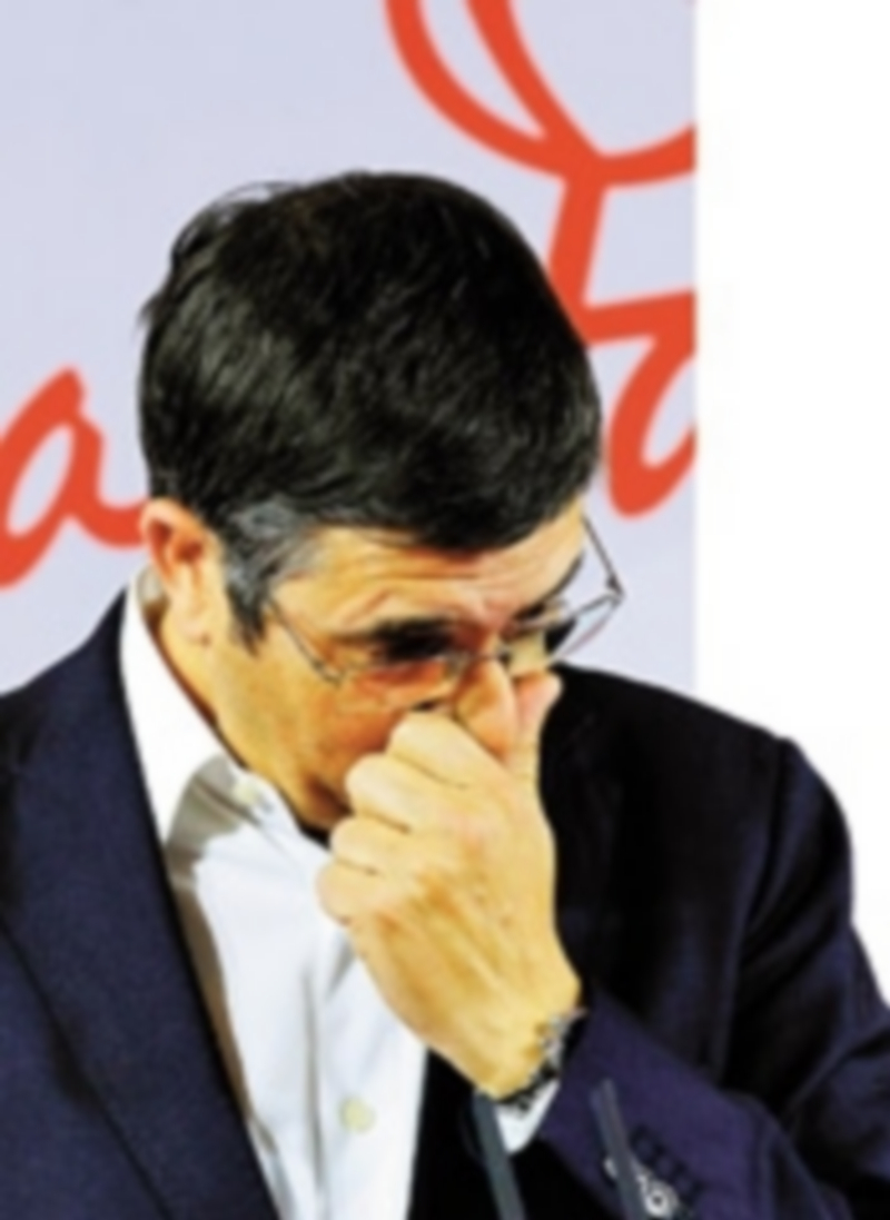 El vizcaíno se emocionó durante su comparecencia. / Alfredo Aldai (Efe)