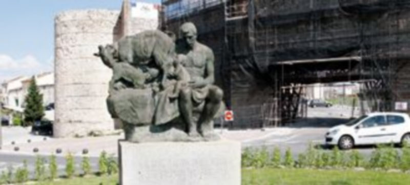 Con la instalación de la escultura la rotonda ha quedado concluída. / Gabriel Gómez