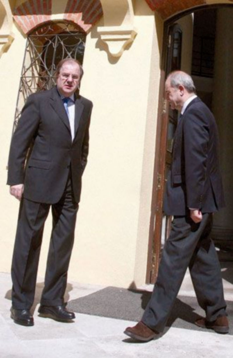 Herrera (i) y Chaves