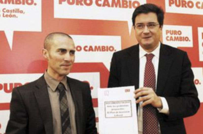 Óscar López y Julio López (i) presentan el Plan de Inserción Laboral. / Ical