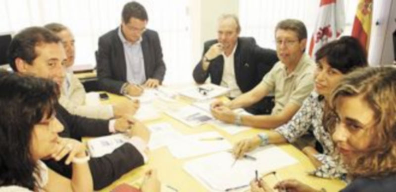 El portavoz socialista