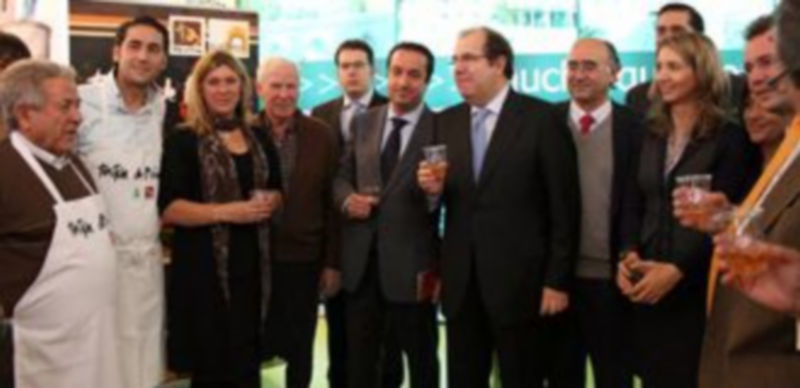 El presidente de la Junta y la consejera de Cultura