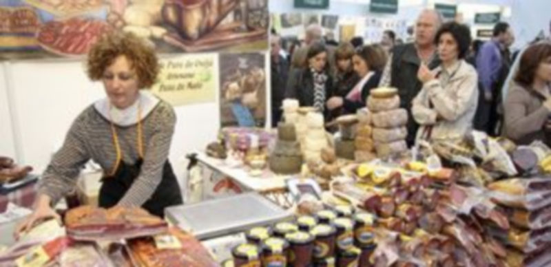 Vecinos y visitantes podrán conocer hasta el domingo las novedades que presentan los diferentes sectores./Gabriel Gómez.