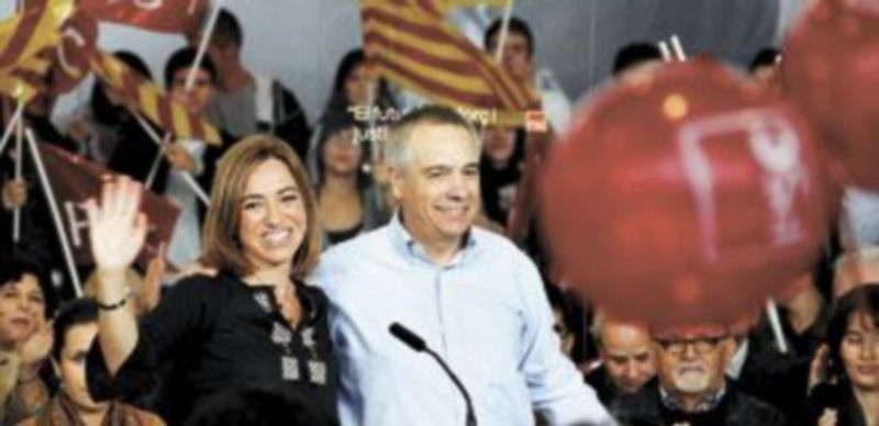 Chacón puso su escaño a disposición de Navarro