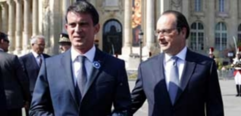 Manuel Valls (izq) y François Hollande