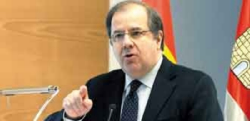 Las Cortes confían en que Herrera alcance un acuerdo con Lactalis 1 Herrera viaja a París para reunirse con los responsables de Lactalis y negocciar la continuidad de Lauki. / Europa Press