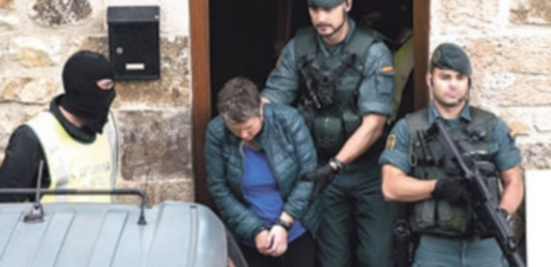 La Guardia Civil practicó un registro en un ‘gaztetxe’ de Otxandio. / EFE