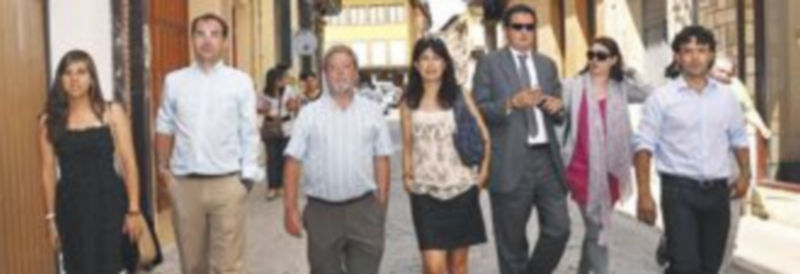 Óscar López (3d) y Ana Redondo (4d) visitan Tordesillas junto a su alcalde