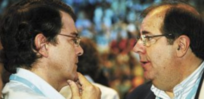 Mañueco (i) y Herrera