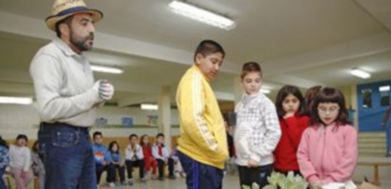 Los alumnos realizaron diferentes actividades y aprendieron a plantar o sembrar frutas y verduras. / Gabriel Gómez.