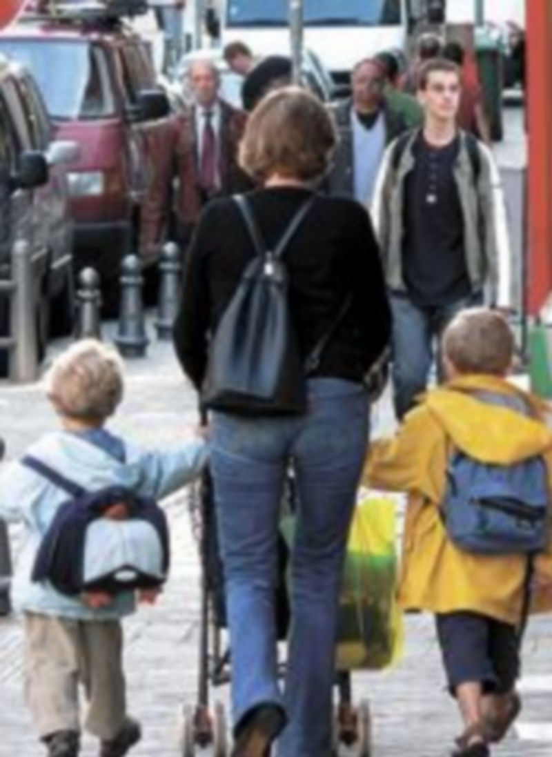 La ‘vuelta al cole’ supone un gasto al que muchas familias no pueden hacer frente. / Europa Press