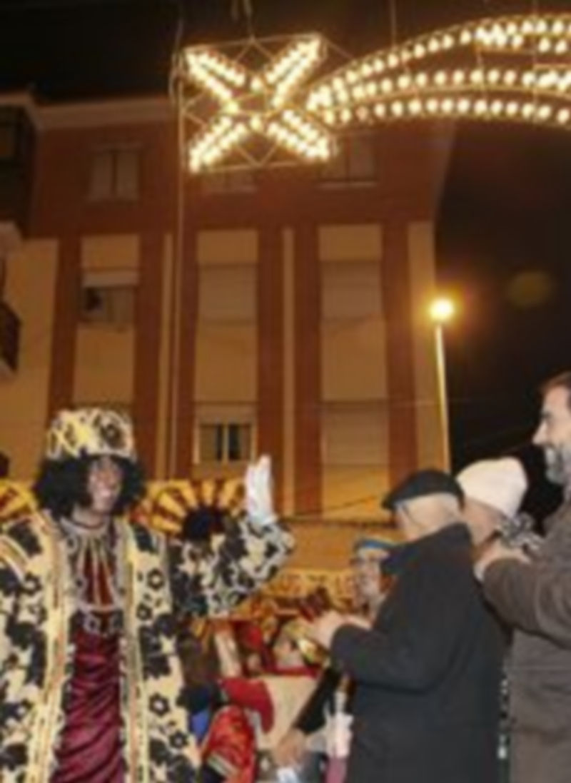 Las nuevas luminarias supondrán un ahorro energético para las arcas municipales. / Gabriel Gómez