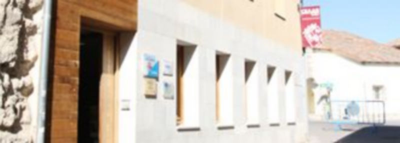 Pedro I acoge el servicio de elaboración de declaraciones del IRPF./Gabriel Gómez