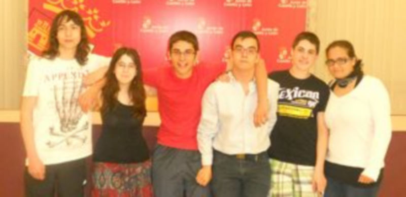 Alumnos integrantes del equipo ganador. / El Adelantado