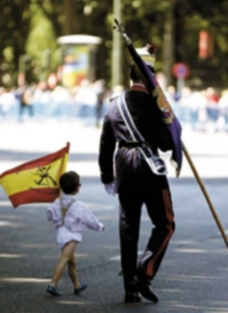 Don Juan Carlos vistió el uniforme de capitán general del Ejército de Tierra.