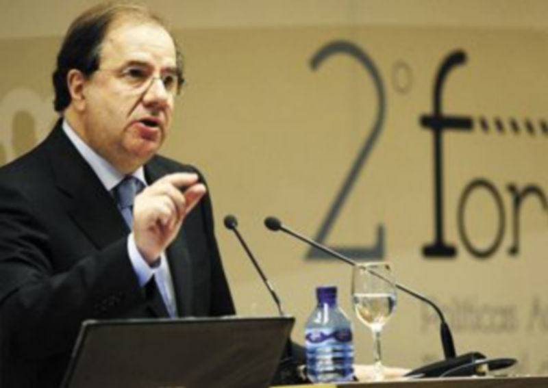 El presidente Juan Vicente Herrera intervino en un foro sobre políticas de empleo. / Ical