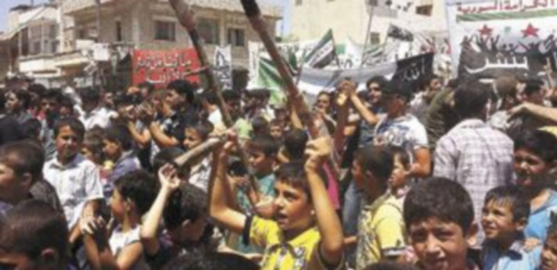 La oposición a Al Asad sigue manifestándose en contra de sus actos violentos que padece la población civil. / Shaam News (Reuters)