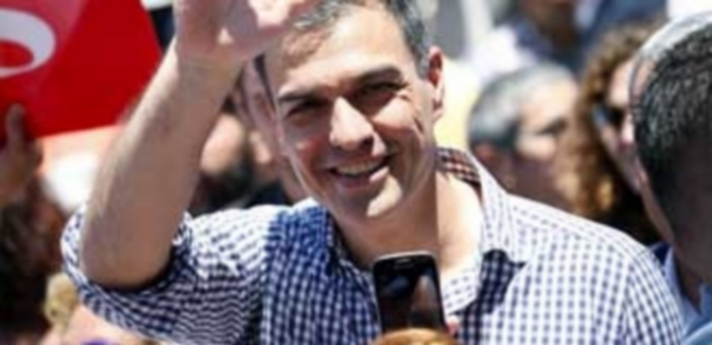 Sánchez garantiza que su futuro Gobierno será “limpio y dialogante” 1 El secretario general del PSOE