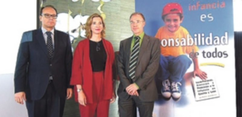 La Junta aprobará un ‘Estatuto’ que regulará la acogida de menores 1 La consejera de Familia e Igualdad de Oportunidades de la Junta