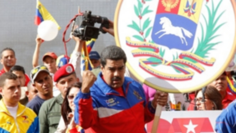 El presidente venezolano denuncia un interés de Estados Unidos por “desestabilizar” el gobierno bolivariano. / Efe