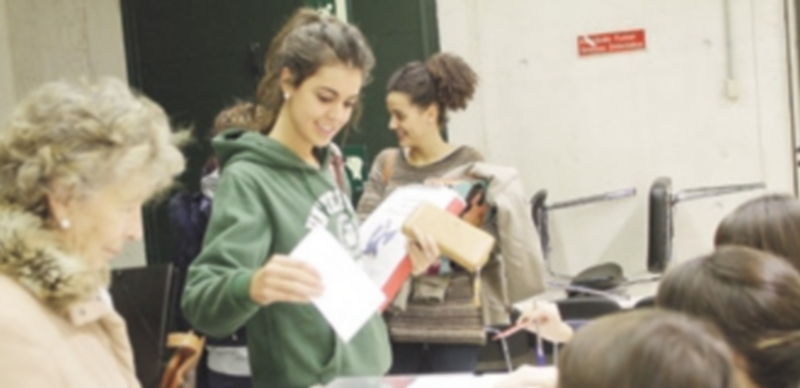 Los castellanoleoneses podrán votar en 4.724 mesas electorales 1 Los castellanoleoneses elegirán 323 concejales menos que en 2011. / Europa Press