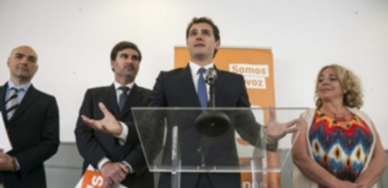 El líder de Ciudadanos mantuvo un encuentro con los afiliados en Canarias. / Efe