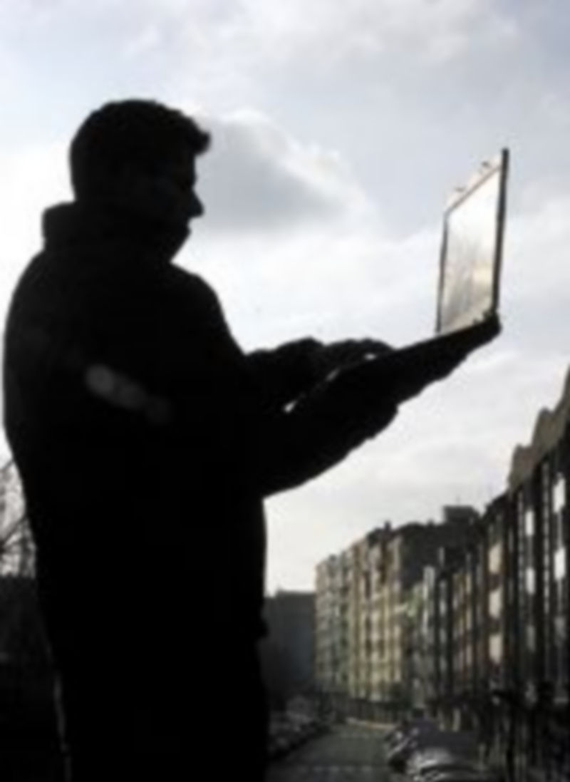 El uso de Internet pasa por el respeto a los derechos de autor. / Valdivielso.