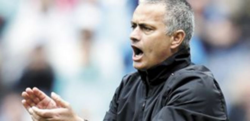 «El equipo está casi cerrado» 1 El técnico luso cree que el Balón de Oro debería salir de la plantilla blanca tras conquistar la pasada Liga. / Reuters